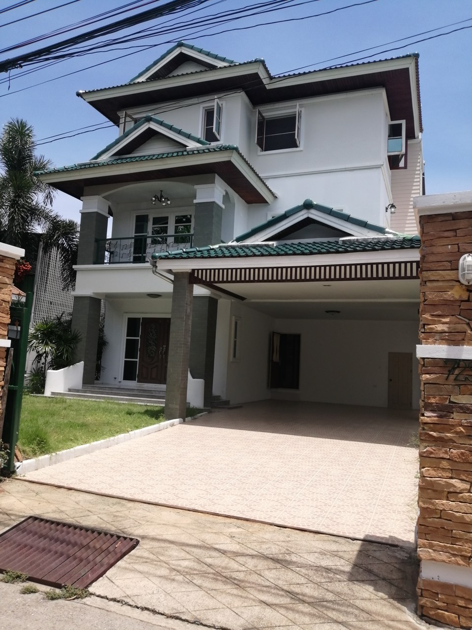 ขายบ้านเดี่ยวมือสอง-ใกล้สถานีรถไฟฟ้า-mrt-สิรินธร-ใกล้ทางด่วนศรีรัช