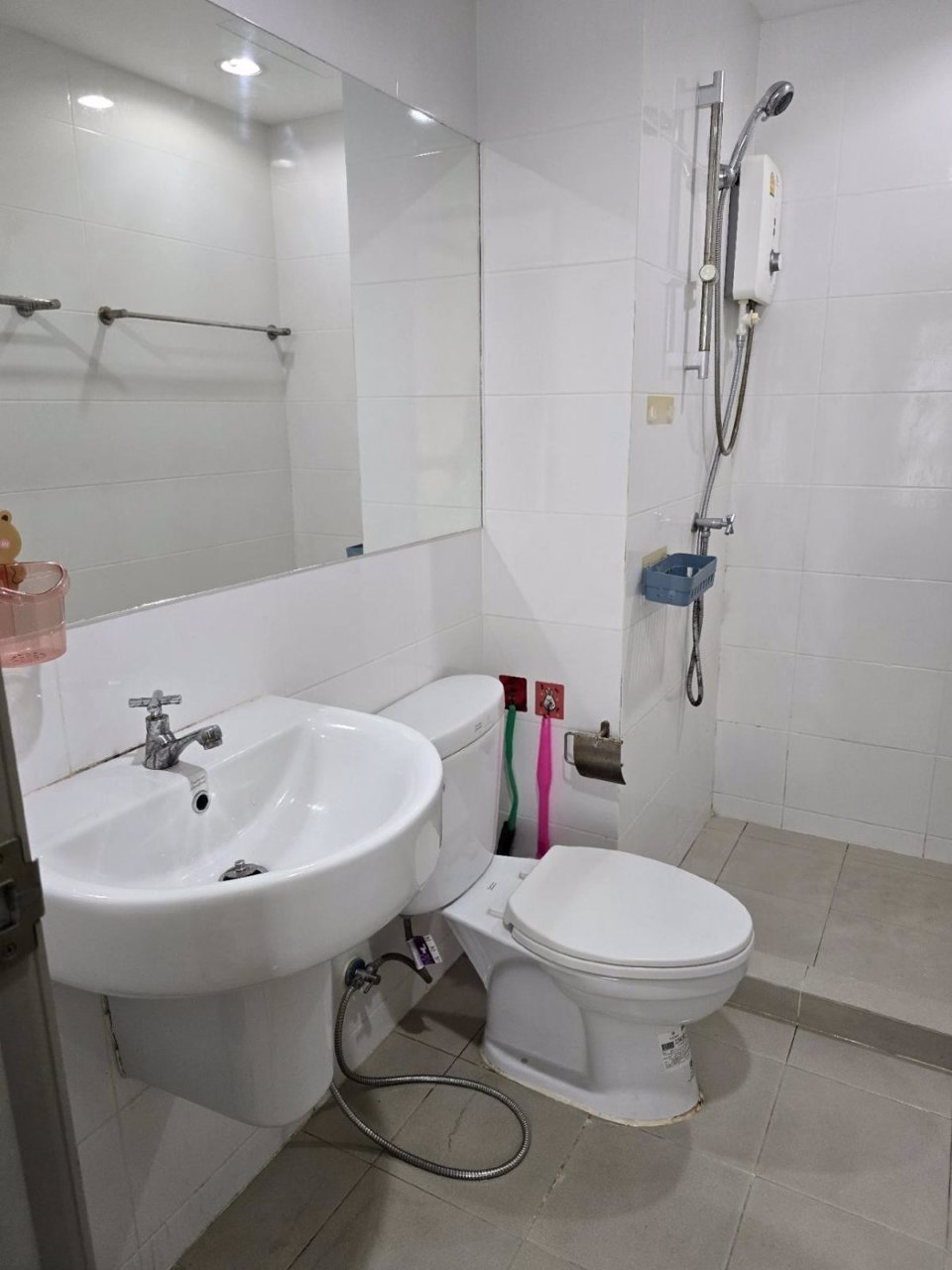 ขายคอนโดเซอราโน่พระราม-2-ใกล้เซ็นทรัลพระราม2-เดินทางเพียง-2-นาที-ถึง