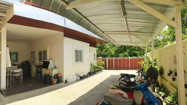 ขายอพาร์ทเม้นท์พร้อมบ้าน-2-ชั้น-ตำบลป่าแดด-อำเภอเมืองเชียงใหม่-ที่ดิน-985-ตรว