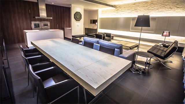 ขายหรือให้เช่าคอนโดมิเนียมสุดหรู-223-ตรม-3-ห้องนอน-4-ห้องน้ำ-บนทำเลที่ดีที่สุดในไทย