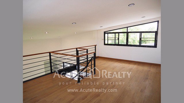 บ้านใหม่พร้อมโอนกรรมสิทธิ์-หลังกาดฝรั่ง-หางดง-จเชียงใหม่-ขนาดที่ดิน-85-ตรว-3-นอน-3-น้ำ