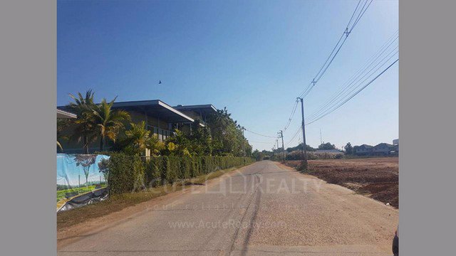 ขายที่ดินเปล่าทำเลดีที่สุดบนถนนสันทราย-ใกล้มหาวิทยาลัยแม่โจ้-ขนาดที่ดิน-3-2-75-ไร่-วิวภูเขาดอยสุเทพ