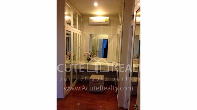 ขายหรือให้เช่าบ้านเดี่ยว-หมู่บ้านล้านนาธารา-อหางดง-147-ตรว-6-นอน-6-น้ำ-ห่างจากสนามบินเพียง-5-นาที