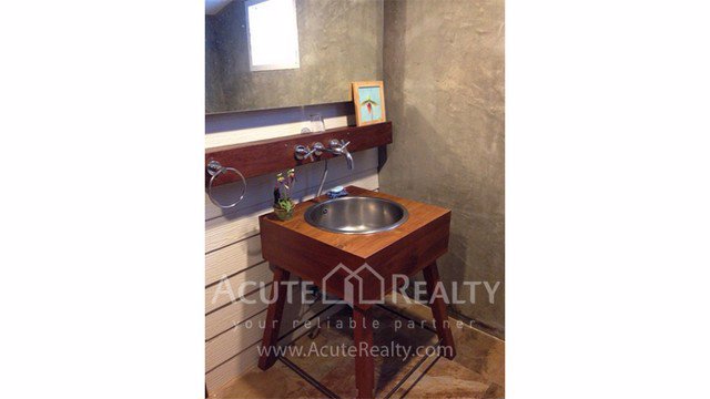 ขายบ้านสไตล์ล้านนาไทย-ในคูเมือง-จเชียงใหม่-61-ตรว-2-นอน-2-น้ำ-1-ใกล้ประตูท่าแพ