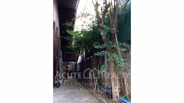 ขายบ้านสไตล์ล้านนาไทย-ในคูเมือง-จเชียงใหม่-61-ตรว-2-นอน-2-น้ำ-1-ใกล้ประตูท่าแพ