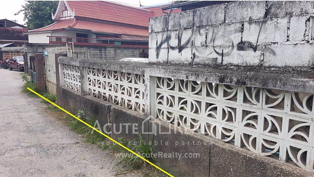 ขายบ้านพร้อมที่ดินใจกลางเมือง-ถช้างม่อย-จเชียงใหม่-ขนาด-130-ตรว-2-นอน-2-น้ำ-ใกล้ประตูท่าแพ