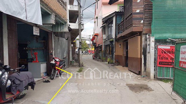 ขายบ้านพร้อมที่ดินใจกลางเมือง-ถช้างม่อย-จเชียงใหม่-ขนาด-130-ตรว-2-นอน-2-น้ำ-ใกล้ประตูท่าแพ