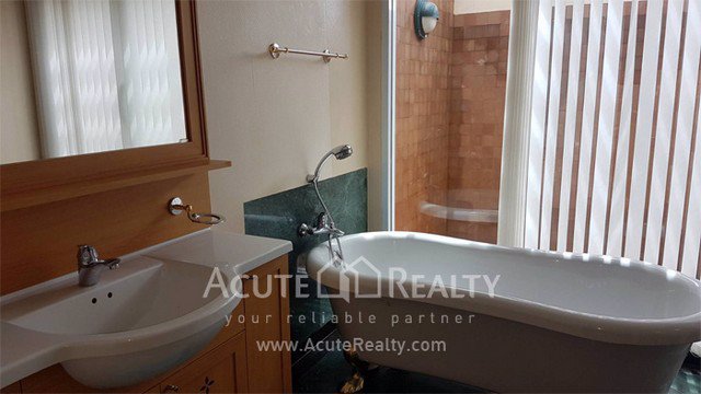 ขายบ้านหรูสไตล์ลักชูรี่-วงแหวนรอบกลาง-จเชียงใหม่-ที่ดิน-150-ตรว-2-ชั้น-3-นอน-5-น้ำ-ใกล้-มพายัพ