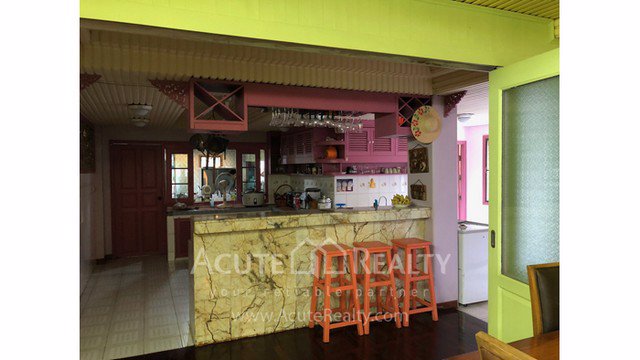 ขายอาคารพาณิชย์-ติดริมแม่น้ำปิง-จเชียงใหม่-865-ตรว-2-คูหา-6-นอน-7-น้ำ-ทำเลดี-อยู่ในย่านธุรกิจ