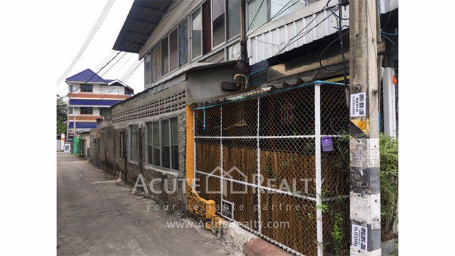 ขายที่ดินพร้อมสิ่งปลูกสร้าง-ในคูเมืองเชียงใหม่-ติดถนนหลัก-เนื้อที่-127-ตรว-ใกล้ประตูท่าแพ