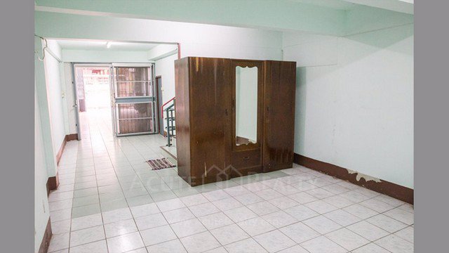 ขายอาคารพาณิชย์-ตช้างม่อย-จเชียงใหม่-ขนาด-24-ตรว-6-ชั้น-ทำเลดีมาก-ใกล้ตลาดวโรรส-กาดหลวง-