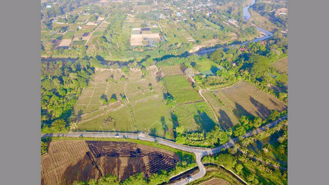 ขายที่ดินติดน้ำปิง-อแม่ริม-เชียงใหม่-ขนาด-7-ไร่-กว้าง-60-เมตร-ทำเลดีมากอยู่ติดถนนซีเมนต์-ใกล้แมคโคร