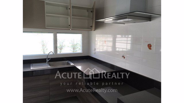 ขายบ้านเดี่ยว-หมู่บ้านสีวลี-เลควิว-จเชียงใหม่-86-ตรว-4-นอน-3-น้ำ-วิวทะเลสาบ-ใกล้ราชพฤกษ์