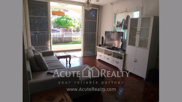 ขายหรือให้เช่าบ้านเดี่ยว-อดอยสะเก็ด-เชียงใหม่-5330-ตรว-2-ชั้น-3-นอน-3-น้ำ-ใกล้เซ็นทรัลเฟสติวัล