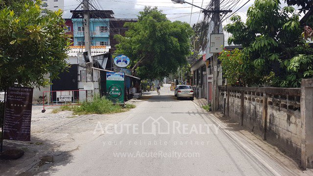 ายบ้านพร้อมที่ดิน-ย่านไนท์บาร์ซ่า-จเชียงใหม่-ทำเลดีมาก-ด้านหลังซอยเป็นตลาดน้ำปิง-ขนาด-84-ตรว