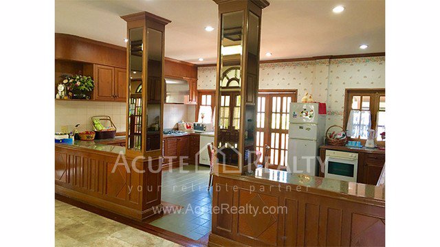 บ้านหรูใจกลางเมืองพร้อมที่ดินทำเลทอง-ขนาด-208-ตรว-8-นอน-7-น้ำ-ใกล้สนามกอล์ฟลานนา-จเชียงใหม่