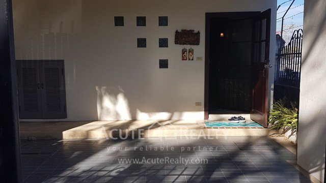 ขายทาวน์โฮม-หมู่บ้านปาล์มสปริง-เชียงใหม่-ขนาด-29-ตรว-เฟอร์นิเจอร์และเครื่องใช้ไฟฟ้าครบ-ใกล้สนามบิน