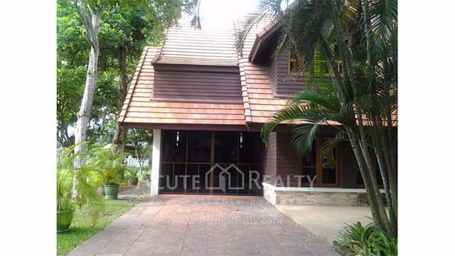 ขายบ้านสวยสุดหรู-อหางดง-จเชียงใหม่-พร้อมเฟอร์นิเจอร์ครบ-ใกล้สวนราชพฤกษ์-และแหล่งท่องเที่ยวธรรมชาติ