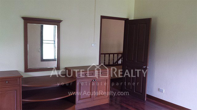 ขายบ้าน-ตป่าปอง-อดอยสะเก็ด-จเชียงใหม่-ขนาด-373-ตรว-3-ชั้น-5-นอน-4-น้ำ-ใกล้วัดพระธาตุดอยสะเก็ด