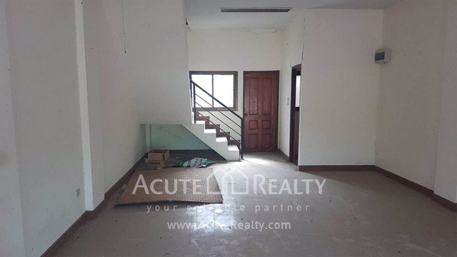 ขายอาคารพาณิชย์-4-คูหา-อสันทราย-จเชียงใหม่-ขนาด-8440-ตรว-ทำเลดีมาก-ใกล้เซ็นทรัลเฟสติวัล