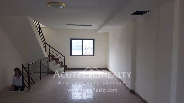 ขายอาคารพาณิชย์-4-คูหา-อสันทราย-จเชียงใหม่-ขนาด-8440-ตรว-ทำเลดีมาก-ใกล้เซ็นทรัลเฟสติวัล