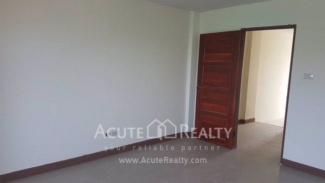 ขายอาคารพาณิชย์-4-คูหา-อสันทราย-จเชียงใหม่-ขนาด-8440-ตรว-ทำเลดีมาก-ใกล้เซ็นทรัลเฟสติวัล