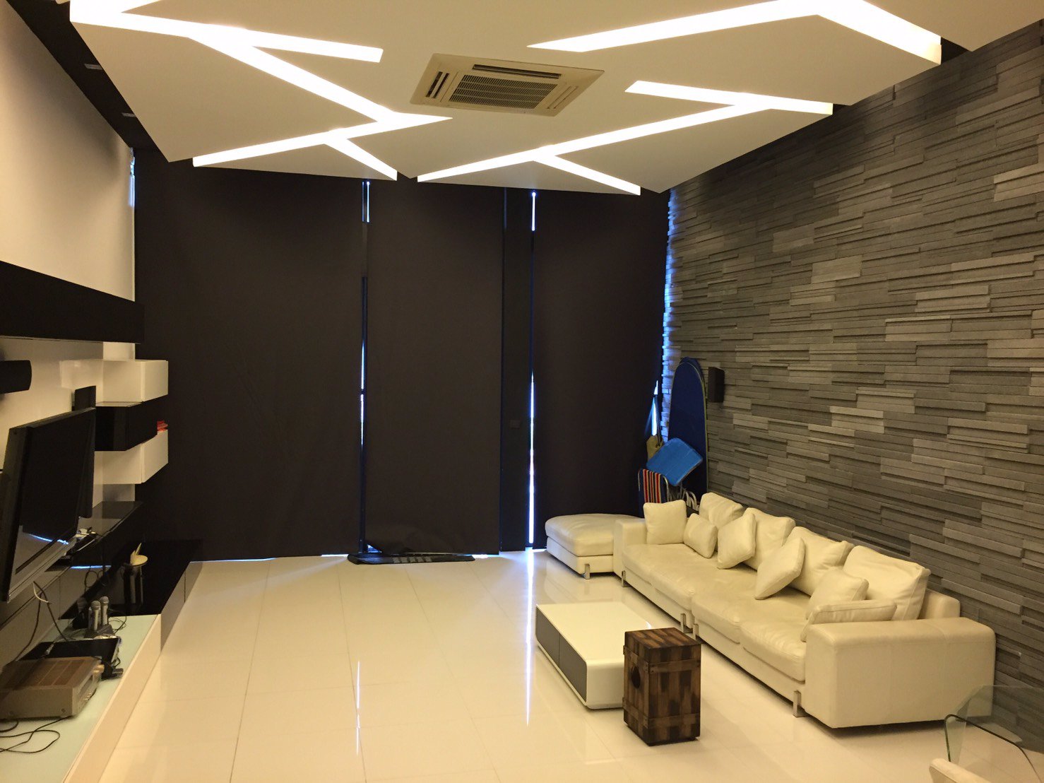 ขาย-บ้านพักตากอากาศ-ริมทะเล-คาซาลูน่า-casalunar-ใกล้หาดบางแสน-หน้าบ้านติดทะเล-มีสระว่ายน้ำส่วนตัว