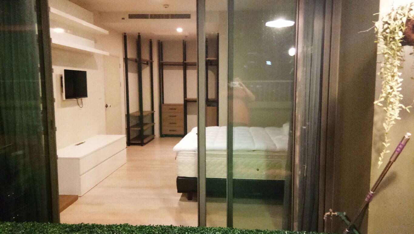 sell-noble-solo-condo-thonglor-1-room-81-square-meters