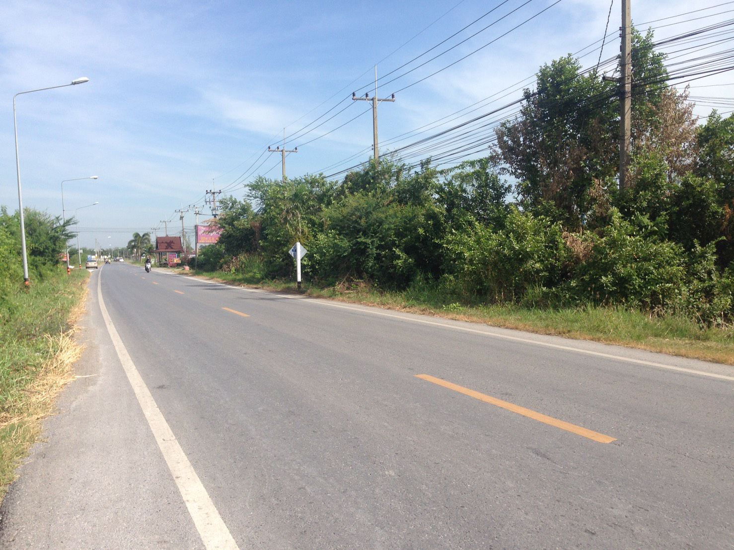 ขายที่ดิน-42-ไร่-ติดถนนเลียบคลองแปด-อลำลูกกา-จปทุมธานี