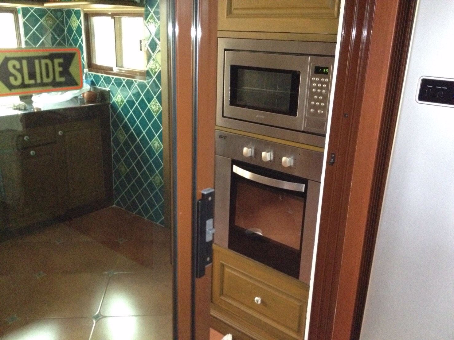 ขายบ้านเดี่ยว-2-ชั้น-หมู่บ้านไอยราเบย์วิว-3-ห้อง-4-ห้องน้ำ-วิวทะเล-บิวอินทั้งหลัง-อเมือง-จชลบุรี