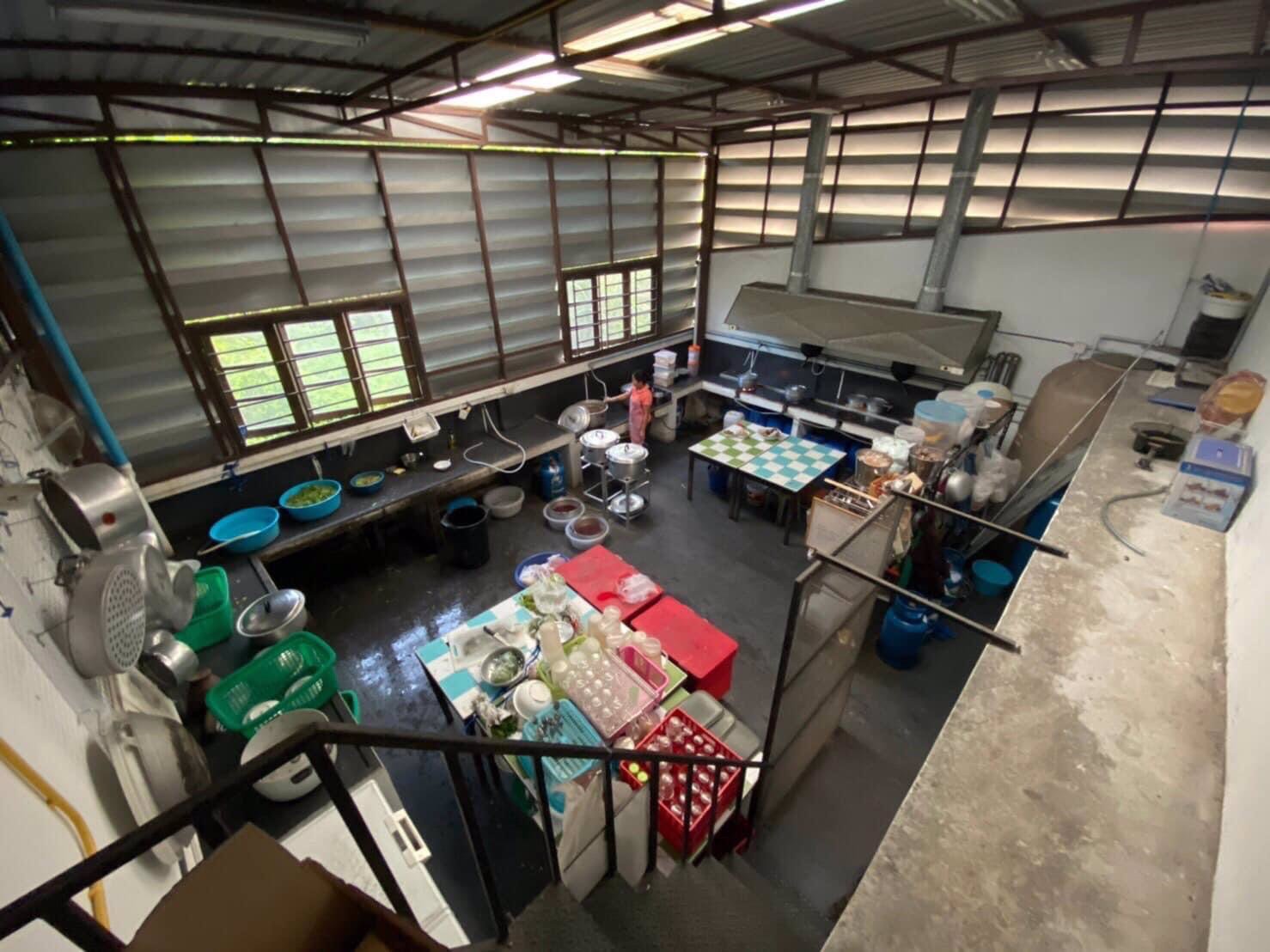 ขายด่วน-อาคารพาณิชย์-3ชั้นครึ่ง-44-ตรว-ติดถนน344-บ้านบึง-แกลง-จชลบุรี