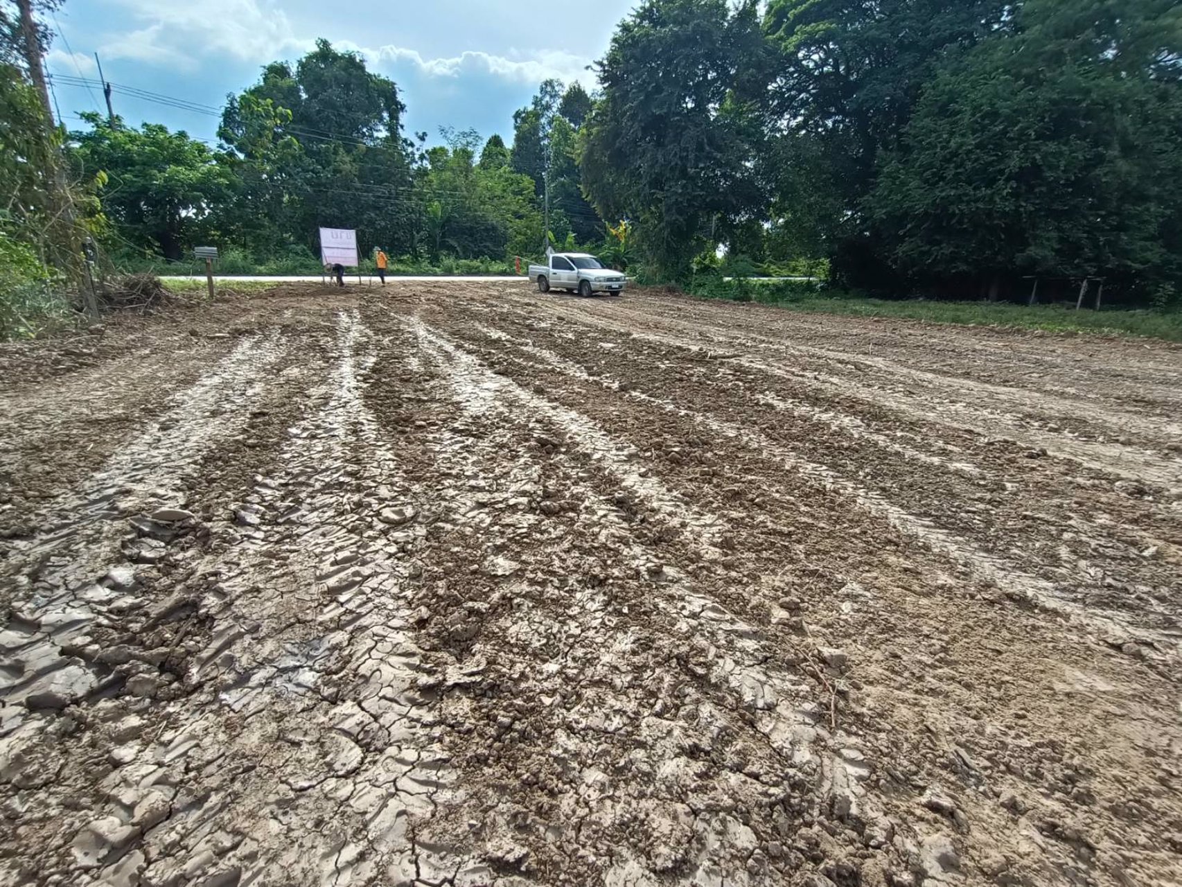 ขายที่ดินพร้อมโรงเรือน-ทำเลค้าขาย-ปลูกที่พักอาศัย-ติดถนนเส้น-นครสวรรค์-บรรพตพิสัย