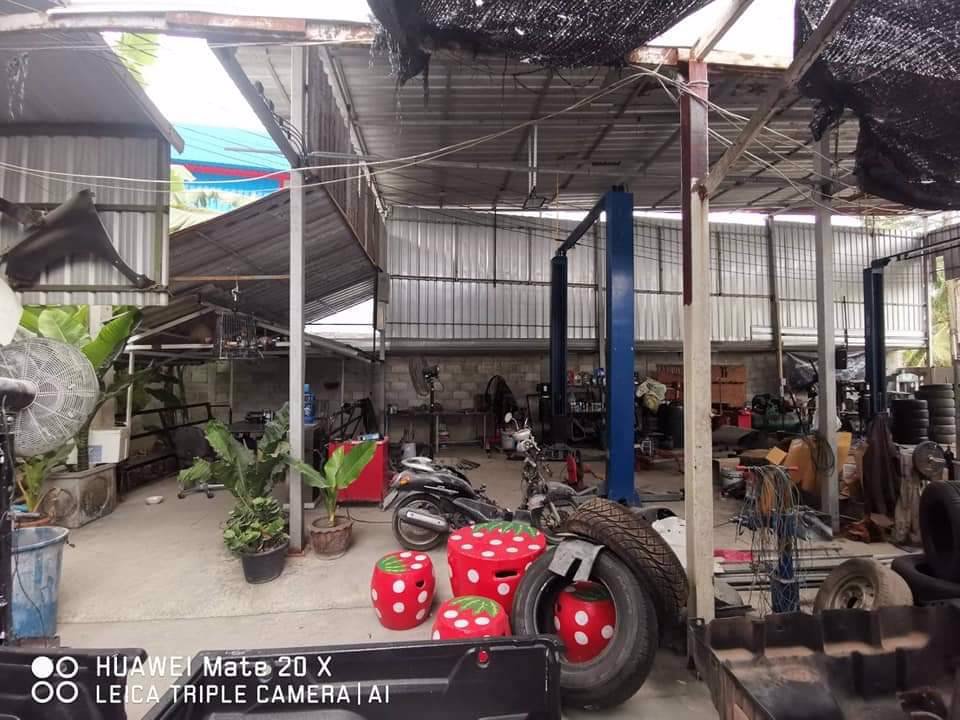 ขายที่ดิน-พร้อม-อาคาร-เนื้อที่-350ตารางวา-ทำเลดี-ติดถนน