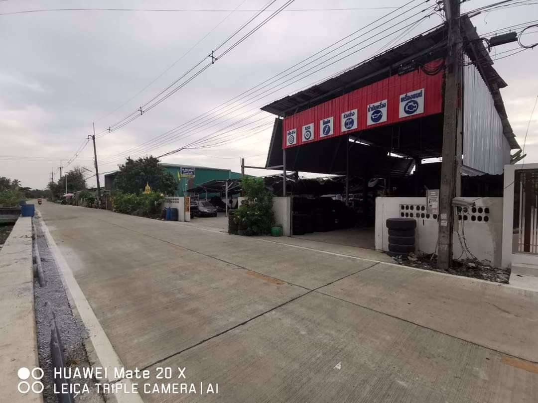 ขายที่ดิน-พร้อม-อาคาร-เนื้อที่-350ตารางวา-ทำเลดี-ติดถนน