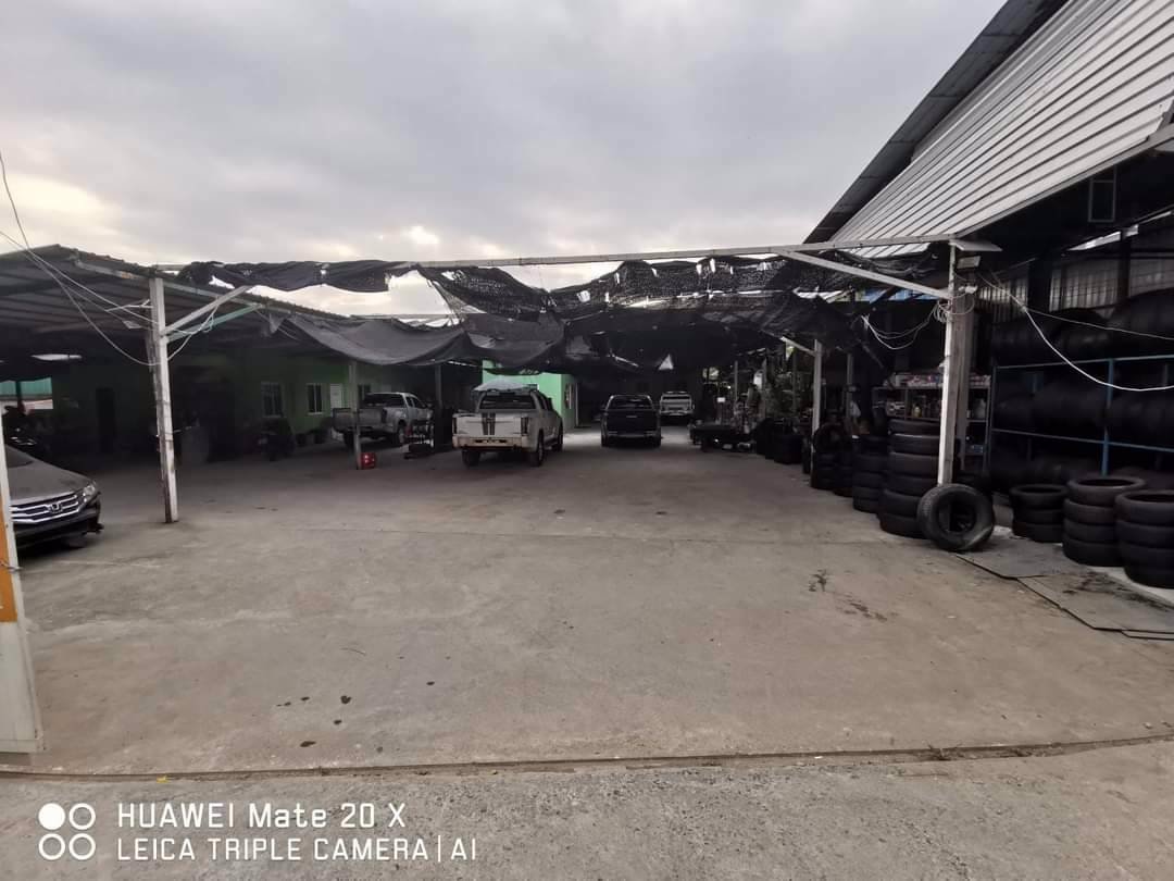 ขายที่ดิน-พร้อม-อาคาร-เนื้อที่-350ตารางวา-ทำเลดี-ติดถนน