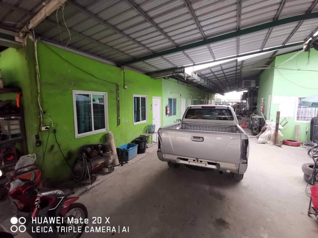 ขายที่ดิน-พร้อม-อาคาร-เนื้อที่-350ตารางวา-ทำเลดี-ติดถนน