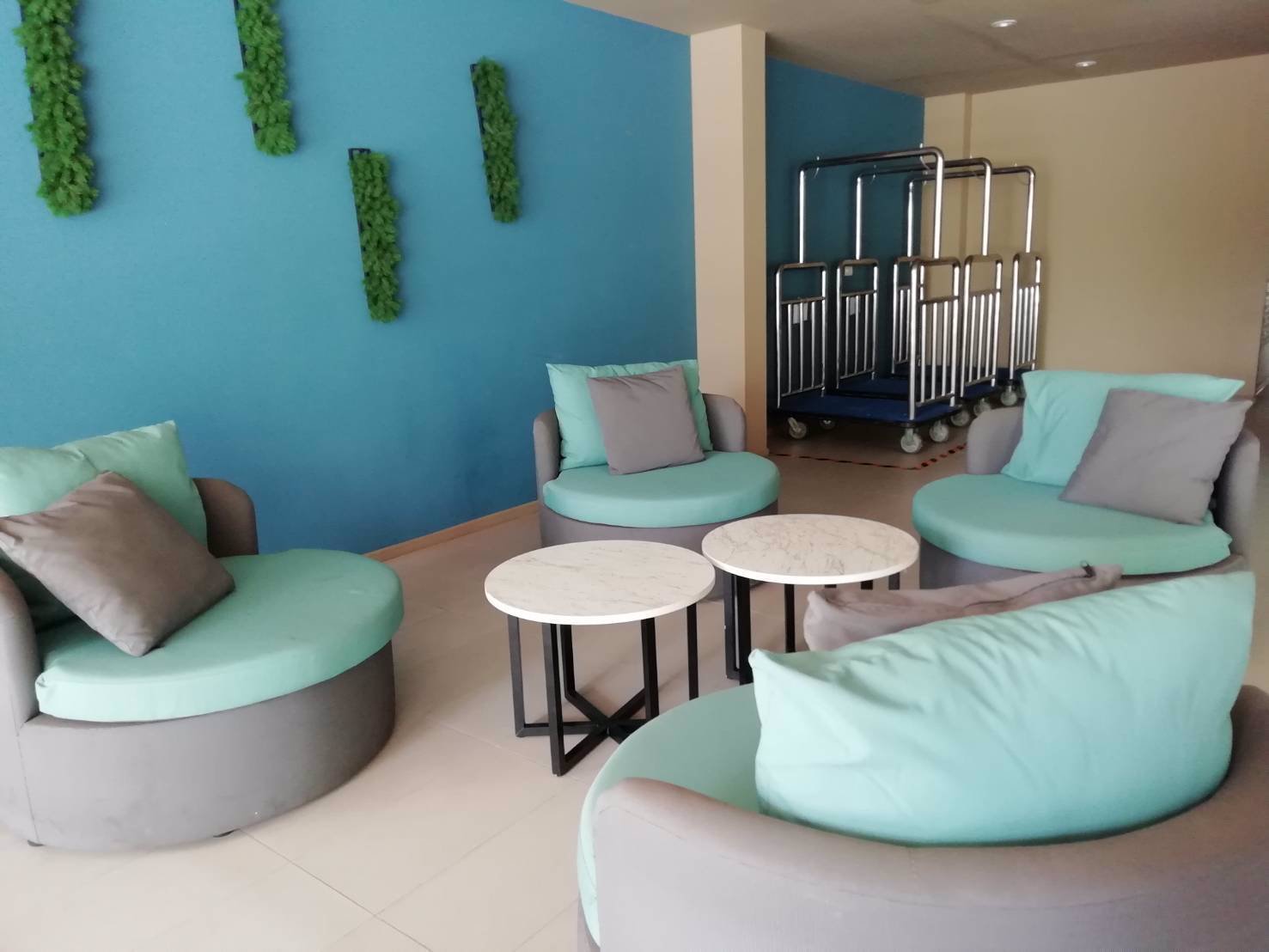 ให้เช่าลุมพินีพาร์คบีช-ชะอำ-คอนโดติดทะเล-สไตล์รีสอร์ท