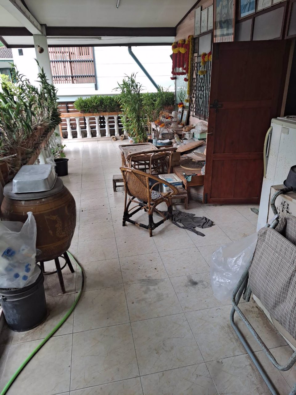 ขายบ้านพร้อมที่ดิน-เนื้อที่-103-ตารางวา-4-ห้องนอน-3-ห้องน้ำ-ห้องเก็บของขนาดใหญ่-1-โถง-1-ห้องพระ-ไกล