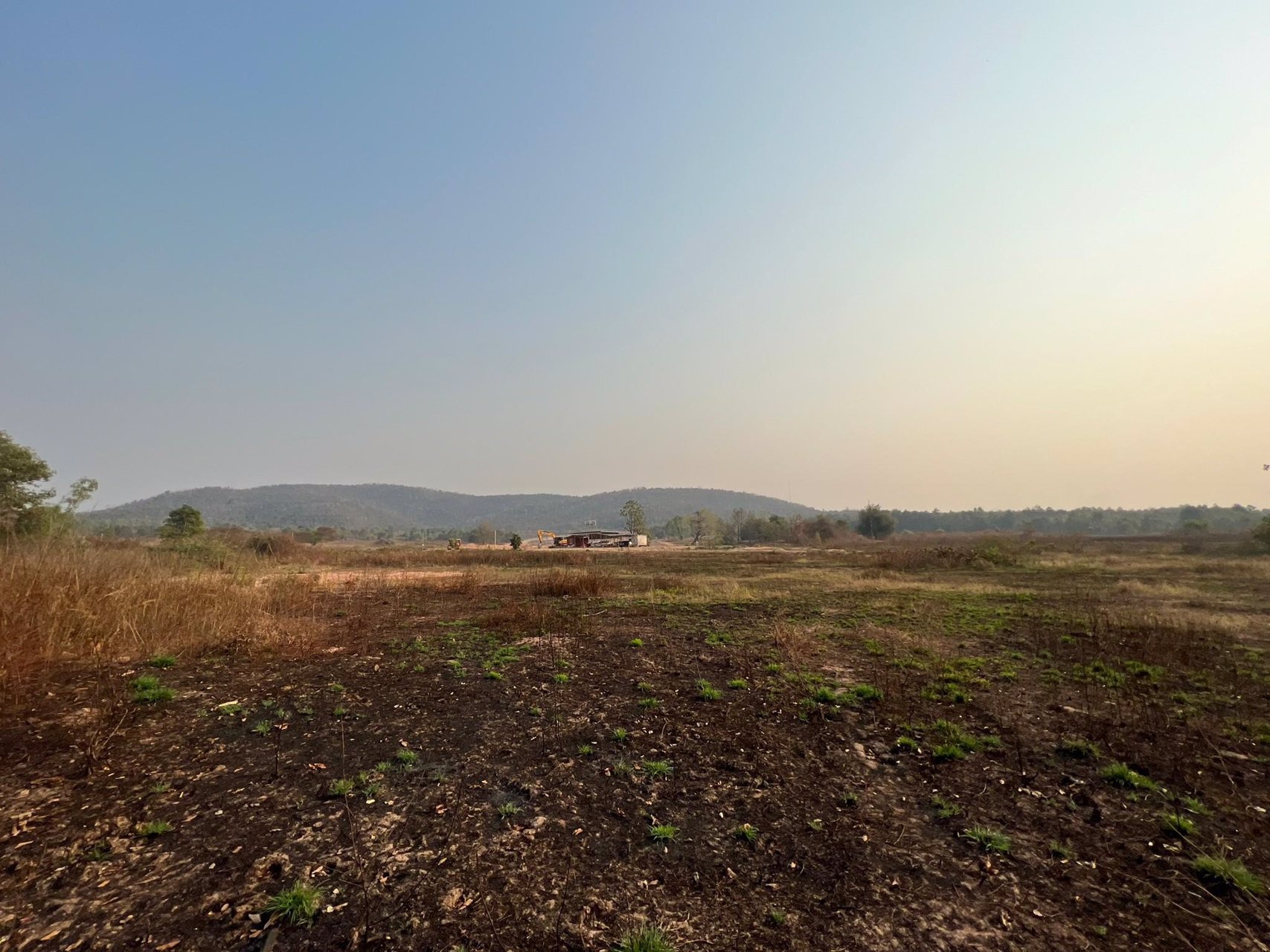 ขายที่ดินเปล่าต่ำกว่าราคาตลาด-ต-เหมืองจี้-อเมืองลำพูน-จลำพูน