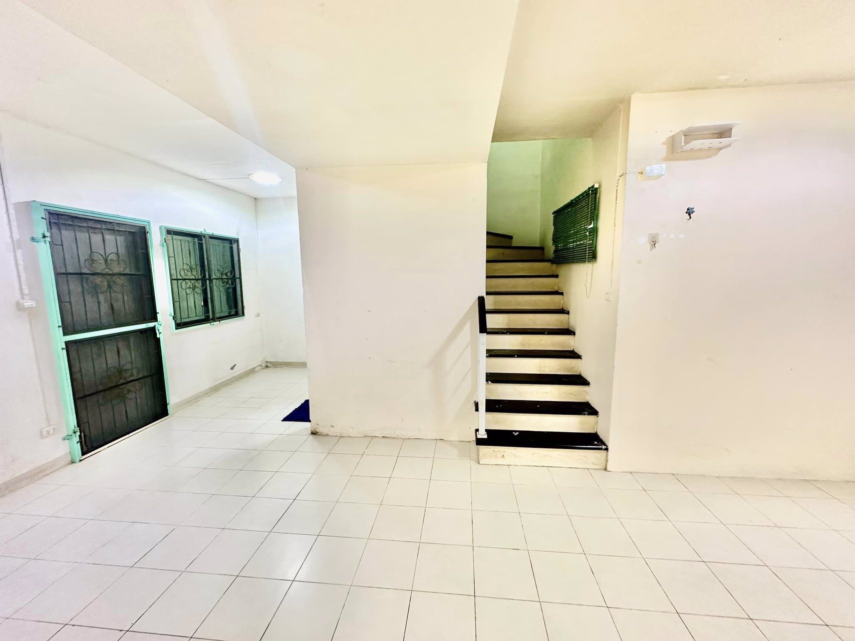 ขายด่วน-ขายถูก-หมู่บ้านพฤกษา-66-นวนคร-ตลาดไท