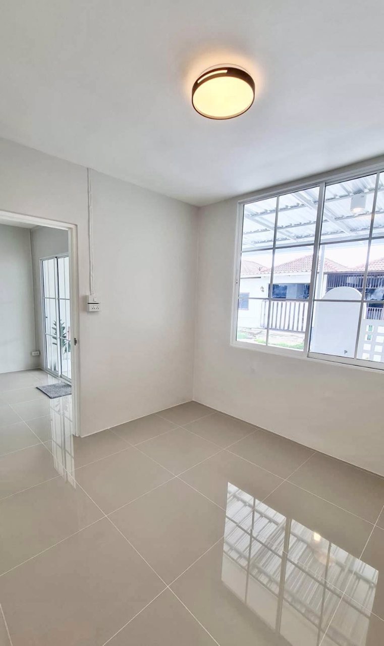 ขายด่วน-บ้านรีโนเวทใหม่-ราคาไม่ถึงล้าน