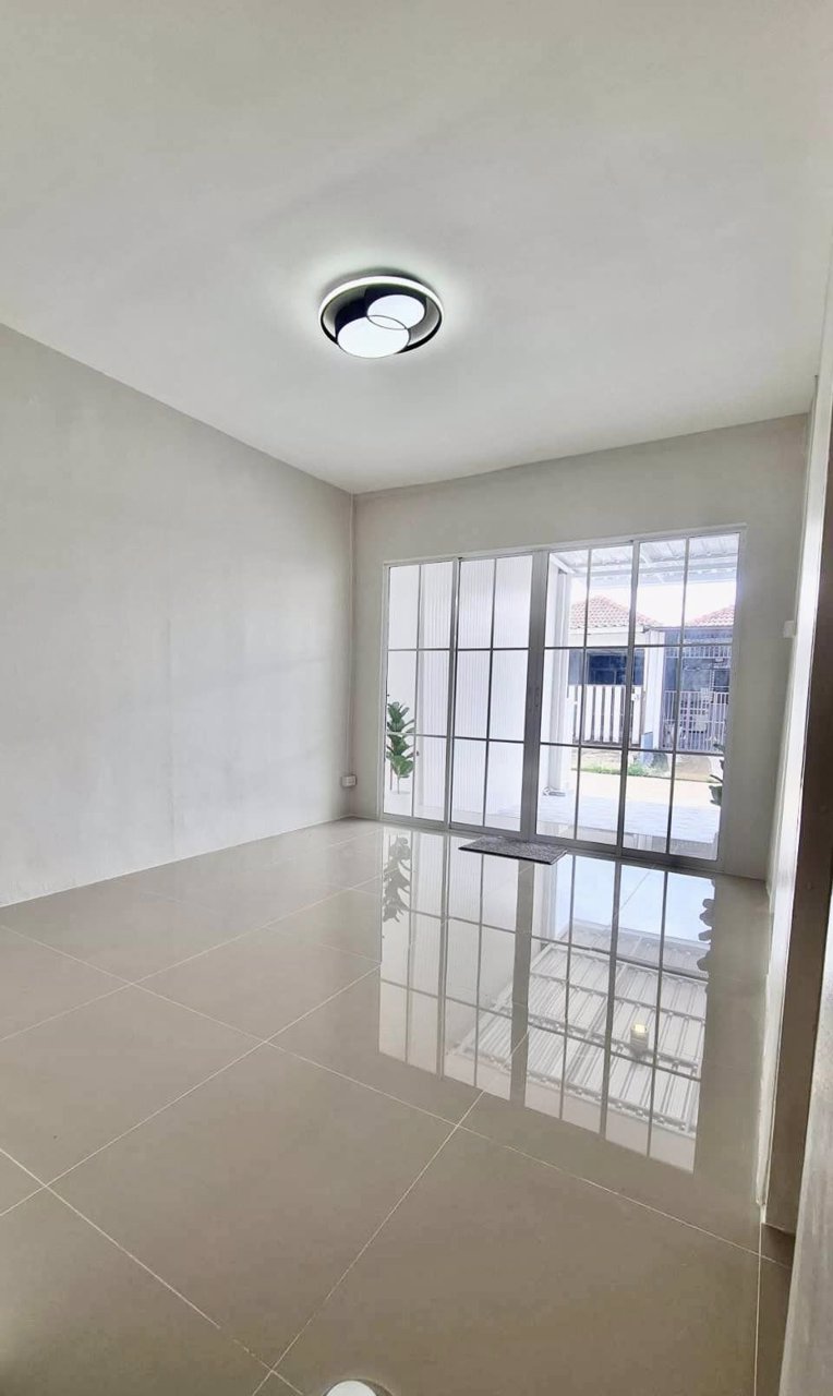 ขายด่วน-บ้านรีโนเวทใหม่-ราคาไม่ถึงล้าน