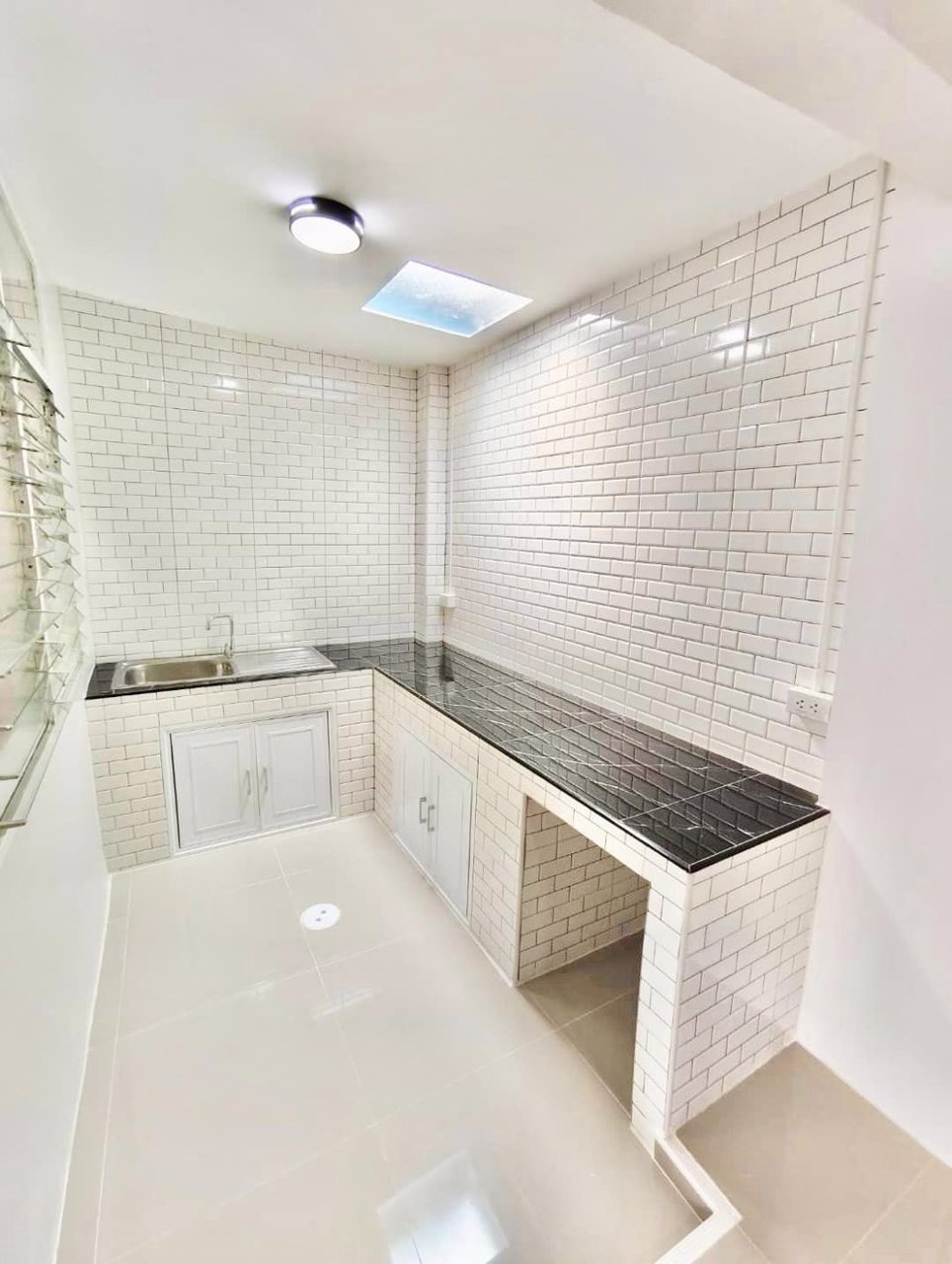 ขายด่วน-บ้านรีโนเวทใหม่-ราคาไม่ถึงล้าน