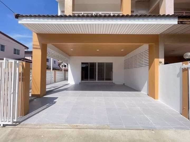 ทาวน์เฮ้าส์-2-ชั้น-โครงการหมู่บ้านซื่อตรง-หลังมุม-รังสิต-คลอง3