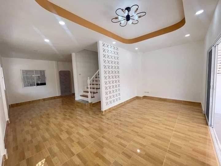 ทาวน์เฮ้าส์-2-ชั้น-โครงการหมู่บ้านซื่อตรง-หลังมุม-รังสิต-คลอง3