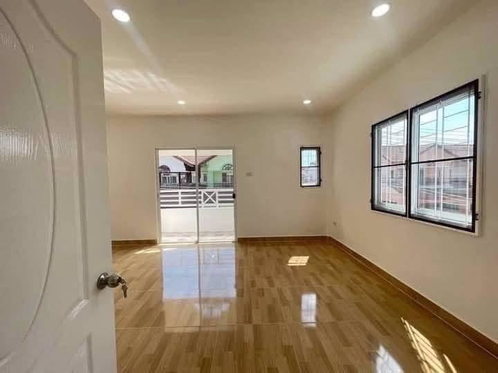 ทาวน์เฮ้าส์-2-ชั้น-โครงการหมู่บ้านซื่อตรง-หลังมุม-รังสิต-คลอง3