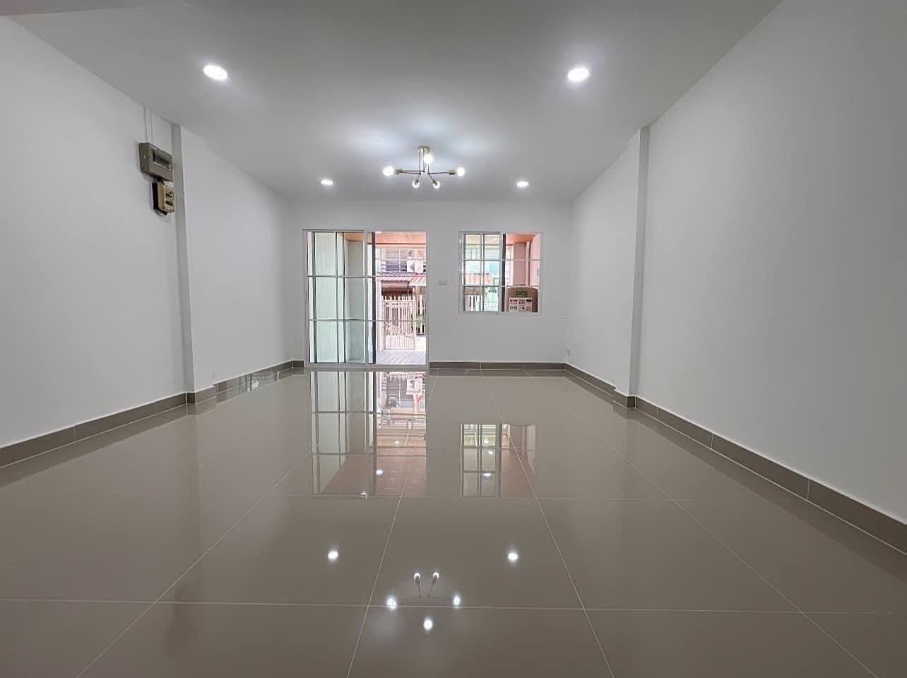 หมู่บ้านร็อคการ์เด้นโฮม2-ถวัชรพล-สายไหม