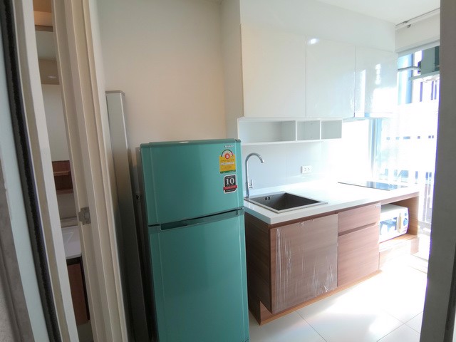 ขายคอนโด-ฟิวส์-จันทร์-สาทร-ห้องวิวสระว่ายน้ำ-studio-26-ตรม-condo-fuse-chan-sathorn-studio-26-sqm