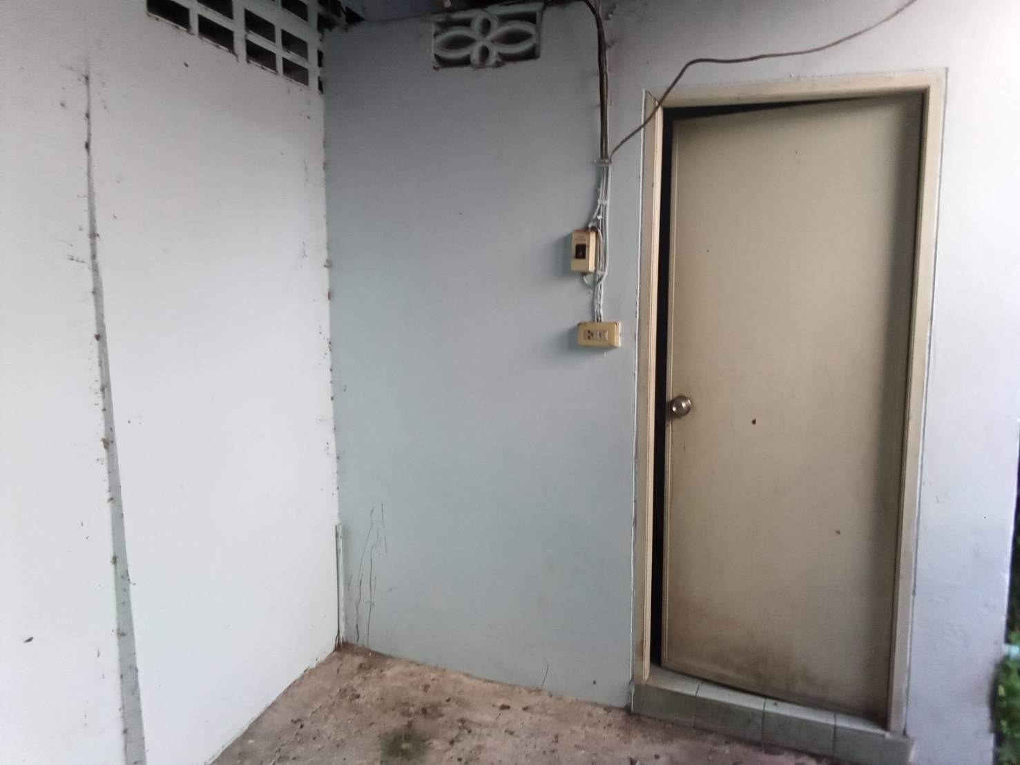 ขายด่วน-ขายถูก-อาคารพาณิชย์-1-ชั้น-2-คูหา-ทำเลค้าขาย-หน้าวัดพระธาตุพนม-ใกล้ตลาดสดเทศบาลธาตุพนม