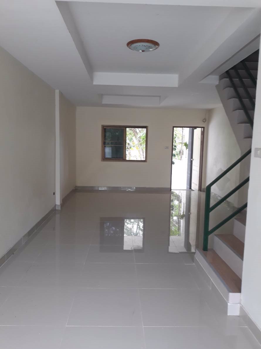 ขายทาวน์เฮ้าส์-2-ชั้น-บ้านใหม่-มือ-1-ม-ธารทอง-บางบัวทอง